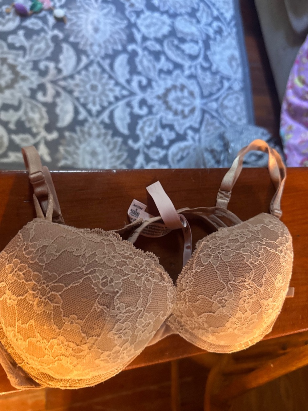 Victoria's Secret Lace Push-Up Bra - Beige size 34C Padded push-up bra with deli